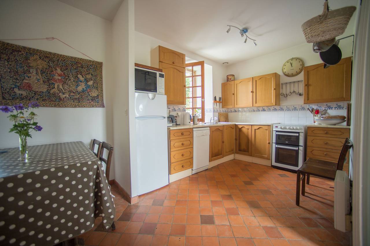 rose cottage kitchen Le Chateau de Monfreville